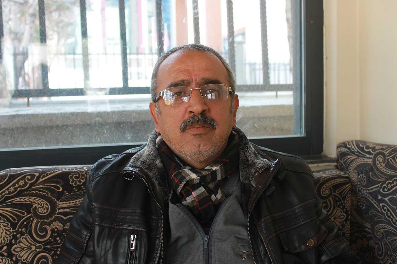 Van'lı taksiciler mağduriyetlerinin giderilmesini istiyor Van'lı taksiciler mağduriyetlerinin giderilmesini istiyor